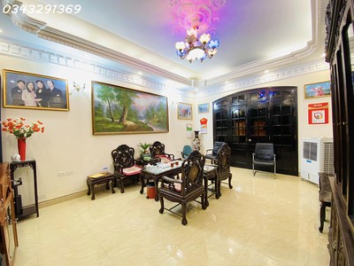 Chính chủ cho thuê CH 3 tầng số 39 mặt phố hoàng cầu 972
