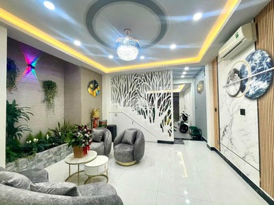 Chính chủ cho thuê CH 3 tầng số 39 mặt phố hoàng cầu 1667