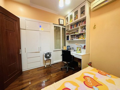 Chính chủ cho thuê CH 3 tầng số 39 mặt phố hoàng cầu 1792