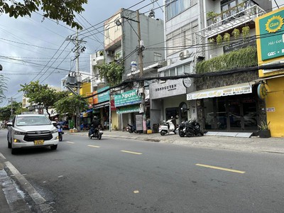 Chính chủ cho thuê CH 3 tầng số 39 mặt phố hoàng cầu 1665