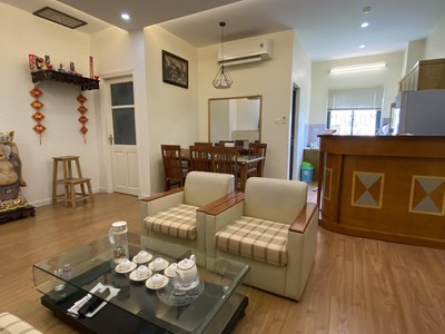 Chính chủ cho thuê CH 3 tầng số 39 mặt phố hoàng cầu 958