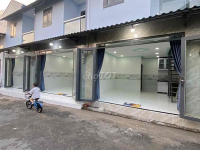 Chính chủ cho thuê CH 3 tầng số 39 mặt phố hoàng cầu 1771