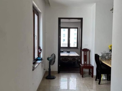 Chính chủ cho thuê CH 3 tầng số 39 mặt phố hoàng cầu 946