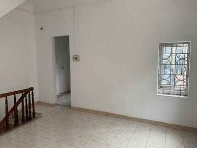 Chính chủ cho thuê CH 3 tầng số 39 mặt phố hoàng cầu 1356