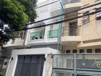 Chính chủ cho thuê CH 3 tầng số 39 mặt phố hoàng cầu 1890