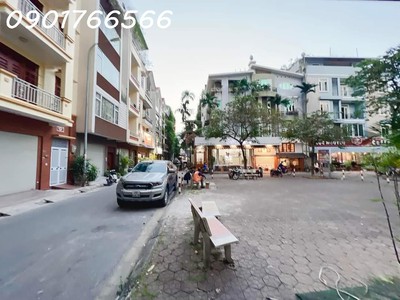 Chính chủ cho thuê CH 3 tầng số 39 mặt phố hoàng cầu 1158