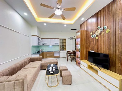 Chính chủ cho thuê CH 3 tầng số 39 mặt phố hoàng cầu 988