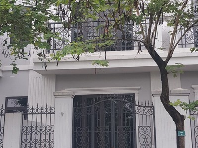 Chính chủ cho thuê CH 3 tầng số 39 mặt phố hoàng cầu 1341