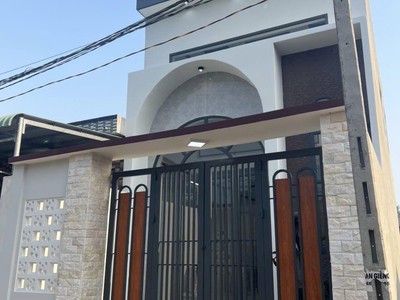Chính chủ cho thuê CH 3 tầng số 39 mặt phố hoàng cầu 1618