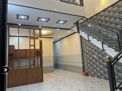 Chính chủ cho thuê CH 3 tầng số 39 mặt phố hoàng cầu 1619