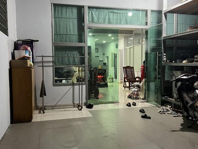Chính chủ cho thuê CH 3 tầng số 39 mặt phố hoàng cầu 1843