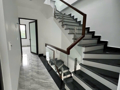Bán nhà  3 tầng cuối Lideco GĐ2,P.Hà Khánh. DT:56.7M2,MT:4.5M đẹp 0