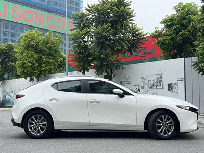 Mazda 3 1.5L Sport Luxury sx 2022. 0