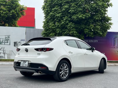 Mazda 3 1.5L Sport Luxury sx 2022. 2