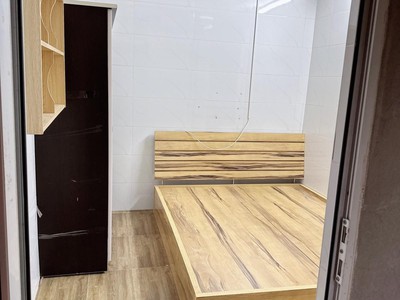 Chính chủ cho thuê CH 3 tầng số 39 mặt phố hoàng cầu 2167