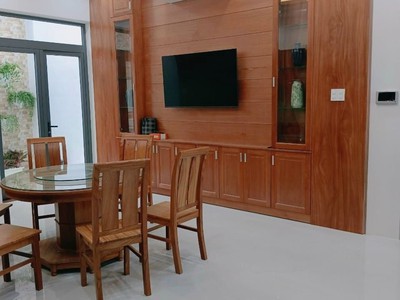 Chính chủ cho thuê CH 3 tầng số 39 mặt phố hoàng cầu 2273