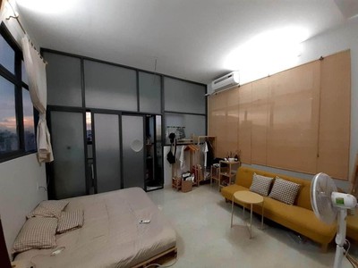 Chính chủ cho thuê CH 3 tầng số 39 mặt phố hoàng cầu 2487