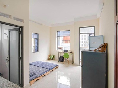 Chính chủ cho thuê CH 3 tầng số 39 mặt phố hoàng cầu 2490