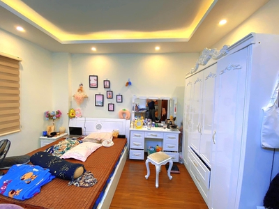 Chính chủ cho thuê CH 3 tầng số 39 mặt phố hoàng cầu 2694