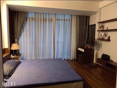Chính chủ cho thuê CH 3 tầng số 39 mặt phố hoàng cầu 2405