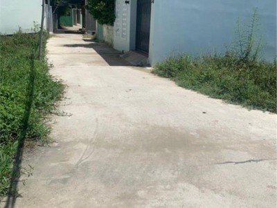 Chính chủ cho thuê CH 3 tầng số 39 mặt phố hoàng cầu 2050