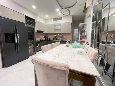 Chính chủ cho thuê CH 3 tầng số 39 mặt phố hoàng cầu 2058