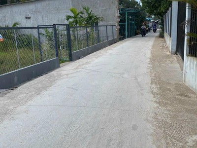 Chính chủ cho thuê CH 3 tầng số 39 mặt phố hoàng cầu 2065
