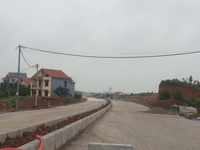 Chính chủ cho thuê CH 3 tầng số 39 mặt phố hoàng cầu 2347