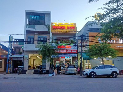 Chính chủ cho thuê CH 3 tầng số 39 mặt phố hoàng cầu 2351