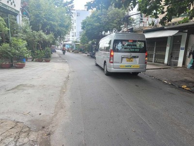 Bán nhà tân bình sát sân bay tân sơn nhất, 80m2, 3 tầng lầu, oto ngủ trong nhà chỉ 6.2 tỷ 0