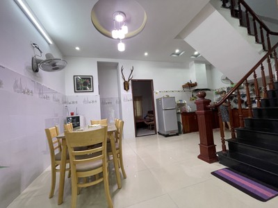 Nhà mặt tiền 3 tầng nguyễn hữu thận-thanh khê-đà nẵng-nhỉnh 4 tỷ 0
