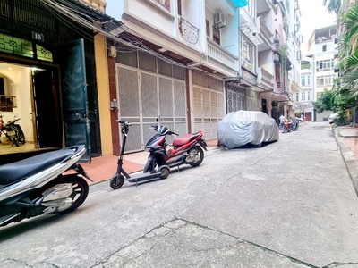 Nhà xã đàn oto tránh, vỉa hè 50m, 5 tầng, mt 4m, giá 9.7 tỷ 1