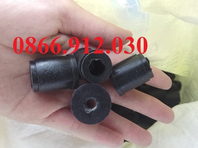 Nắp chụp nhựa có lỗ ren đủ kích thước thông dụng 1