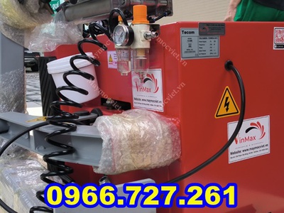 Máy ra vào lốp xe máy TC820E 5