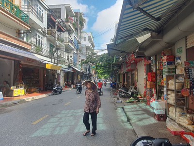  Bán nhà 4 tầng Mạc Thị Bưởi TPHD 4