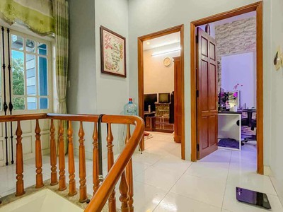 Cho thuê nhà 3 tầng kiệt Hùng Vương TTTP. 1