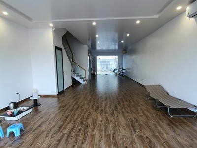 SP.T09.50 Cho thuê mặt bằng tầng 1 Mặt đường Waterfront City 0