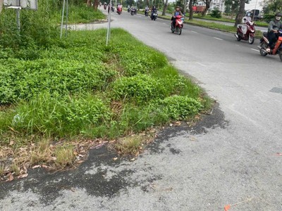 Chuyển nhượng trực tiếp quỷ đất đầu tư địa ốc hồng quang 2