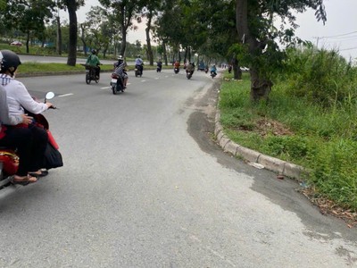 Chuyển nhượng trực tiếp quỷ đất đầu tư địa ốc hồng quang 1