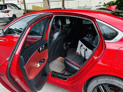 Chính chủ lên đời cần bán xe. - Kia Cerato 2.0 Vin2018, form 2019, màu đỏ, biển Hà Nội.  1
