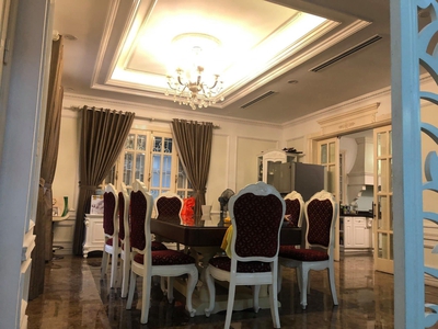 Bán nhà BTLK Cầu Giấy vỉa hè Ô tô tránh đỗ thông bàn cờ dt 200m2 x 4 t mt 8 m giá 43 tỷ 1