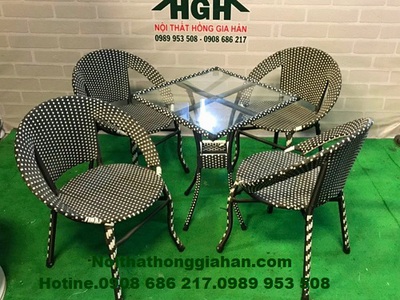 Bàn ghế sân vườn HGH 8