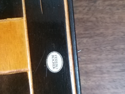 Bán bộ bàn cờ Vua Ferrero Rocher. 5