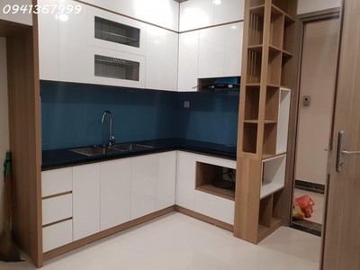 Gấp gấp cần bán căn hộ 2 ngủ 1 vệ sinh hướng đông nam tại vinhomes ocp 4