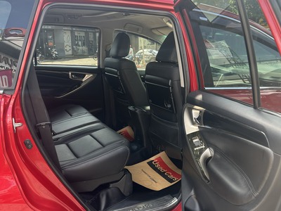 Mình Bán Xe Innova Venturer, Giá 620 Triệu 2