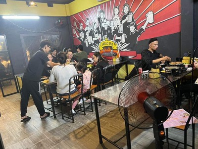 Sang nhượng quán gấp vị trí siêu đẹp và lượng khách ổn định 1