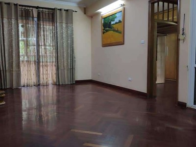 Cho thuê nhà mặt ngõ 1 phố Phạm Tuấn Tài. Dt 55m2 x 5 tầng có điều hoàn, đường rộng để xe 6