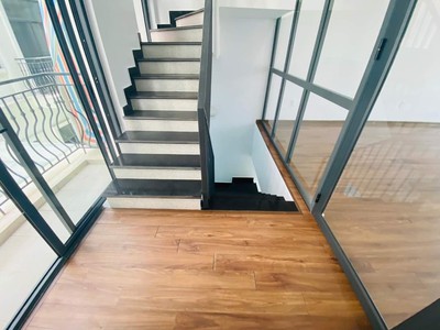 Cho thuê nguyên căn 4 tầng thông sàn làm văn phòng tại Vinhomes Marina 0
