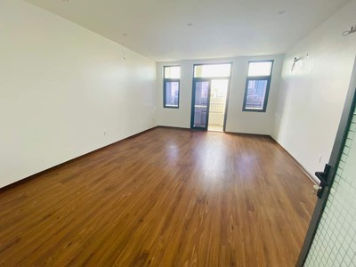 Cho thuê nguyên căn 4 tầng thông sàn làm văn phòng tại Vinhomes Marina 9