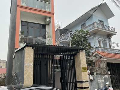 Chính chủ cần bán nhà 4 tầng tại bích hoà, thanh oai, trục chính ô tô tránh nhau kinh doanh tốt 4